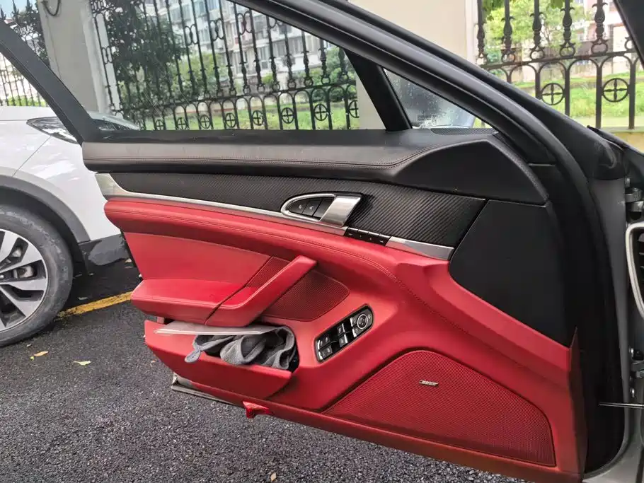Porsche Panamera — миниатюра 7