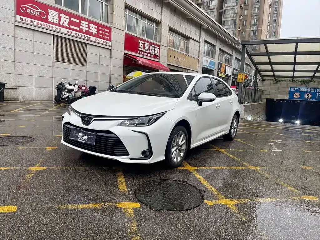 TOYOTA COROLLA