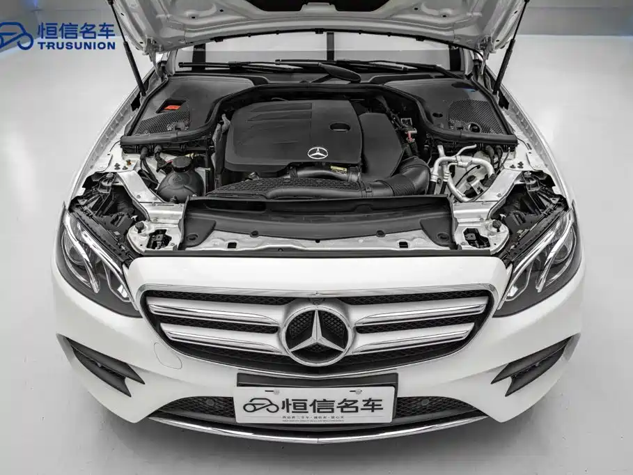 Mercedes-Benz E-Class — миниатюра 21