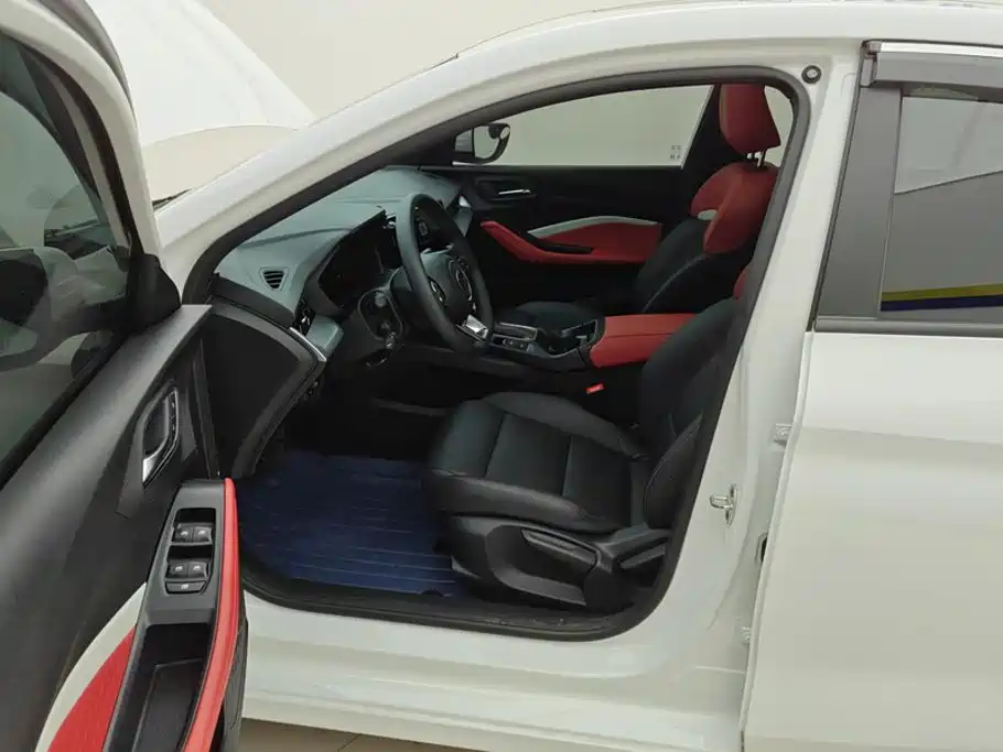 MG MG5 — миниатюра 9