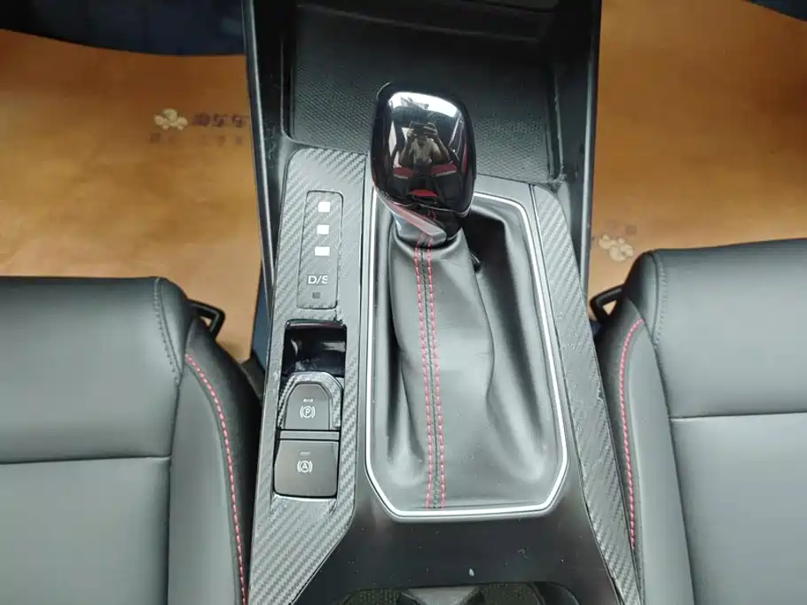 MG MG5 — миниатюра 16