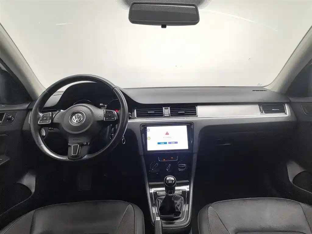 Volkswagen Bora 2014 1.6L MT Comfort