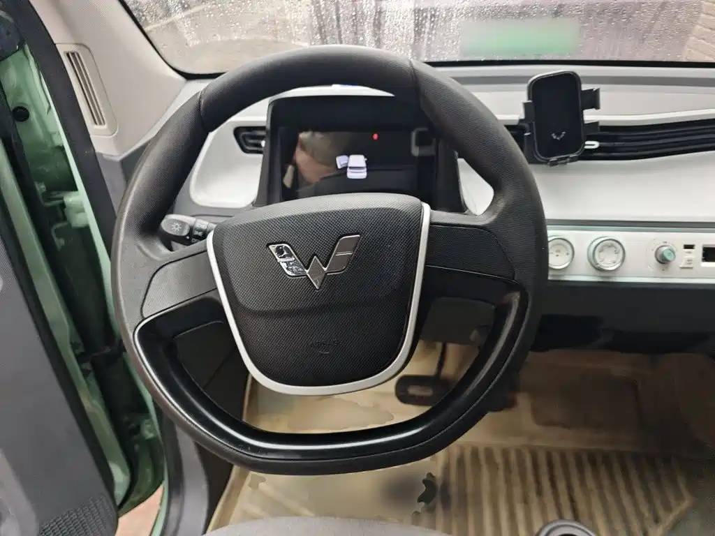 Wuling MINIEV — миниатюра 13