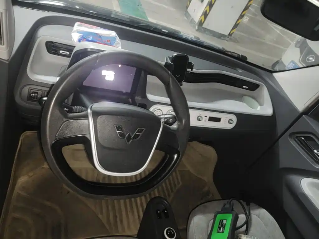 Wuling MINIEV — миниатюра 12