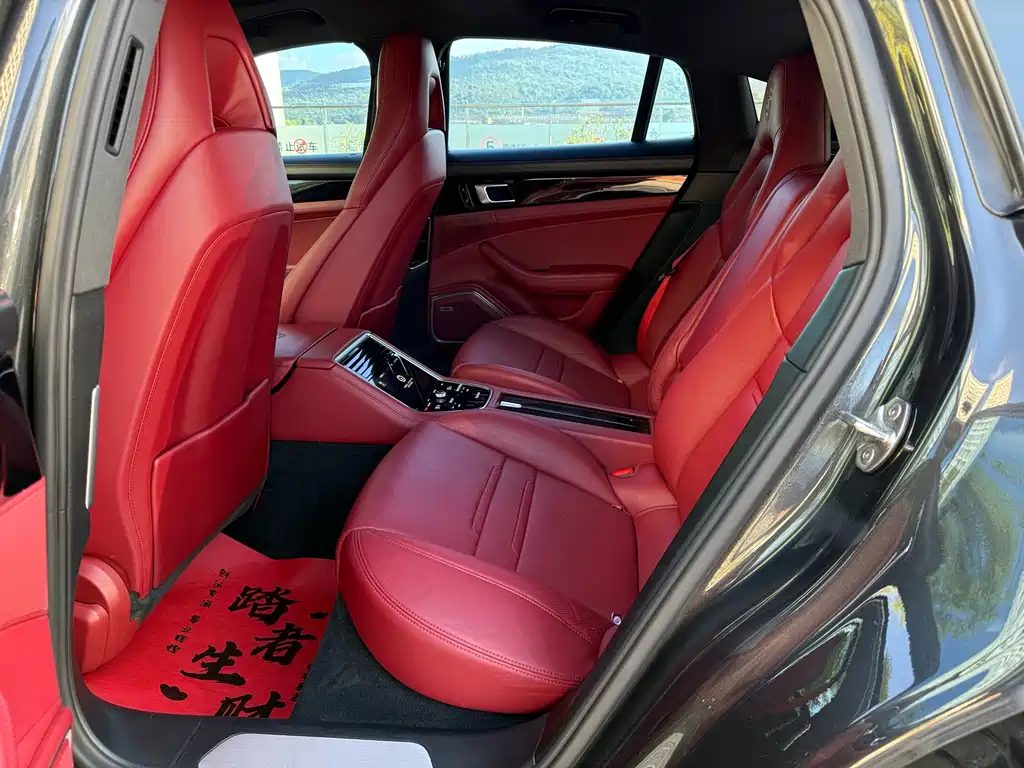 Porsche Panamera — миниатюра 5