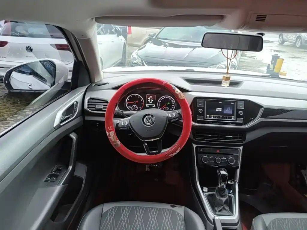 Volkswagen T-Cross — миниатюра 11