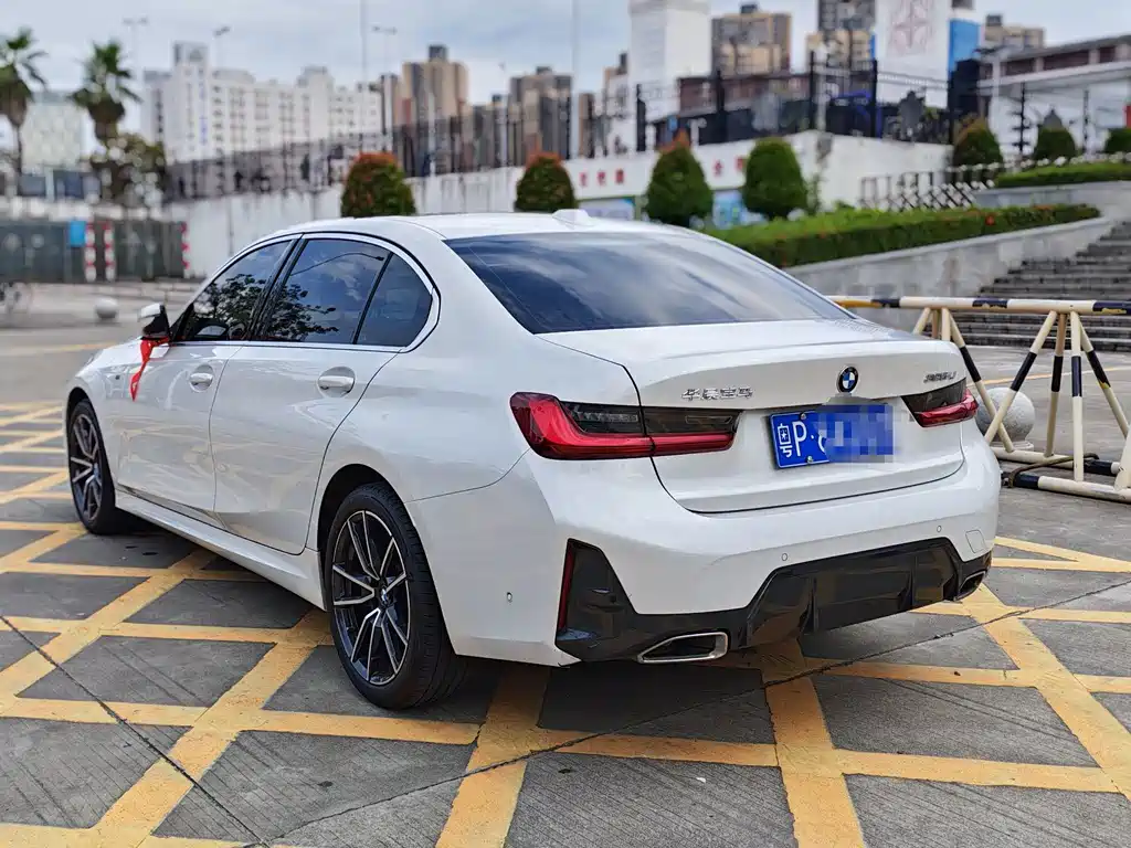 BMW 3 Series — миниатюра 9