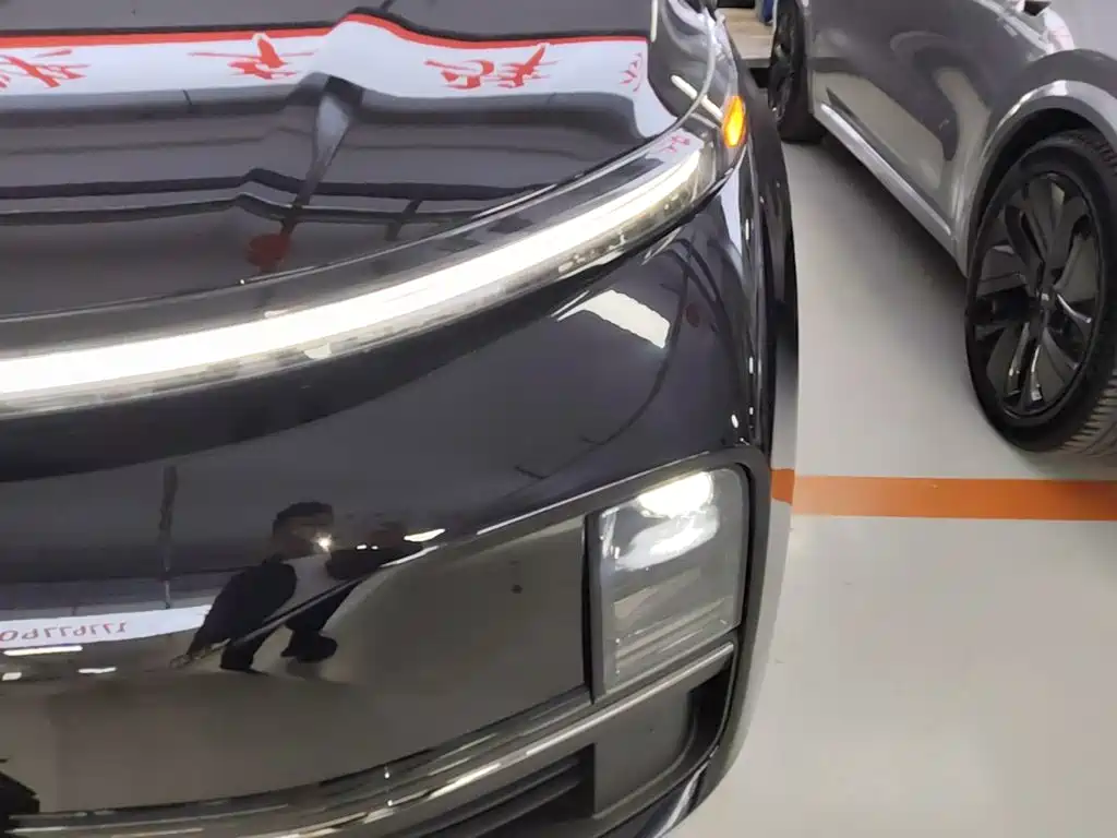 Li Auto Li L8 — миниатюра 24
