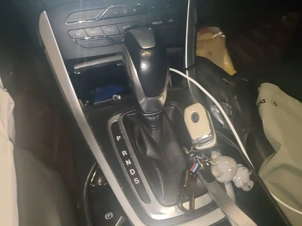 Ford Edge — миниатюра 10