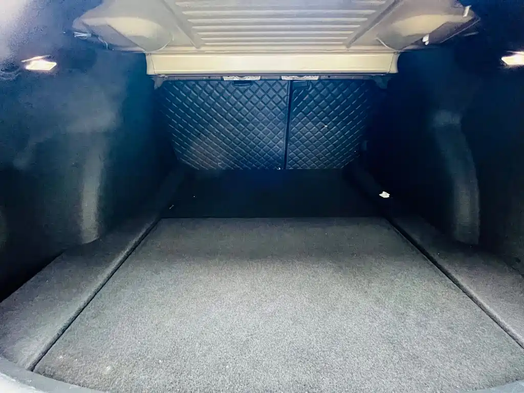 Tesla Model 3 — миниатюра 19