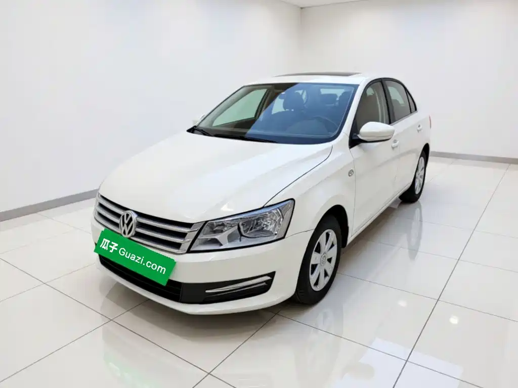Volkswagen Santana — миниатюра 2