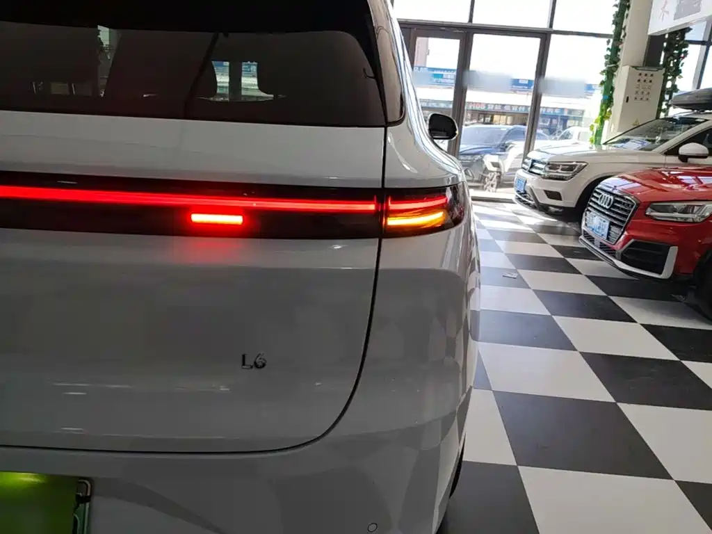 Li Auto Li L6 — миниатюра 8