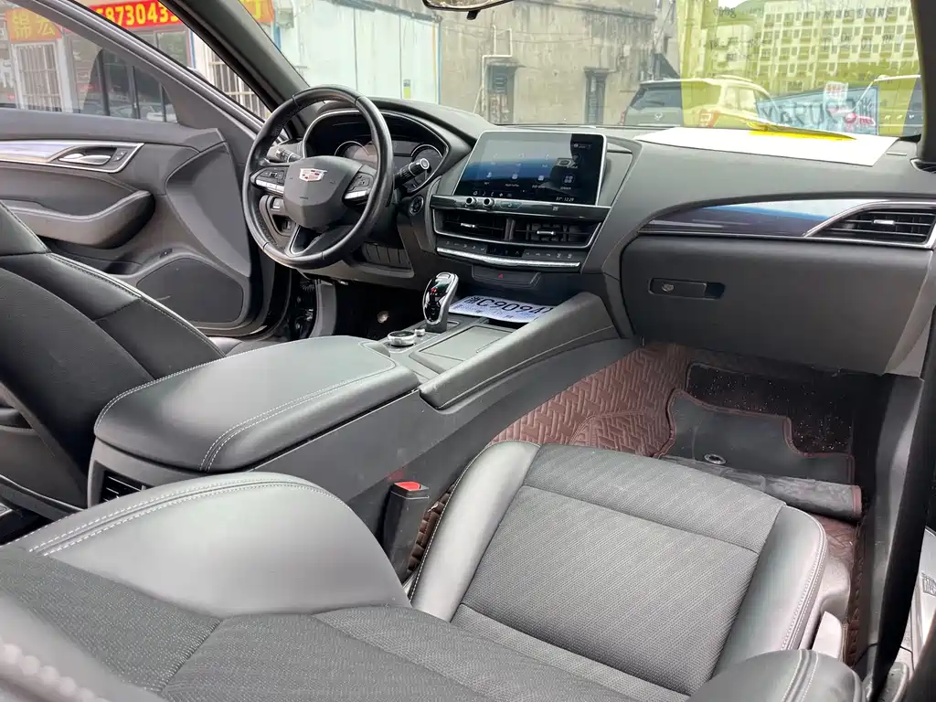 Cadillac CT5 — миниатюра 14
