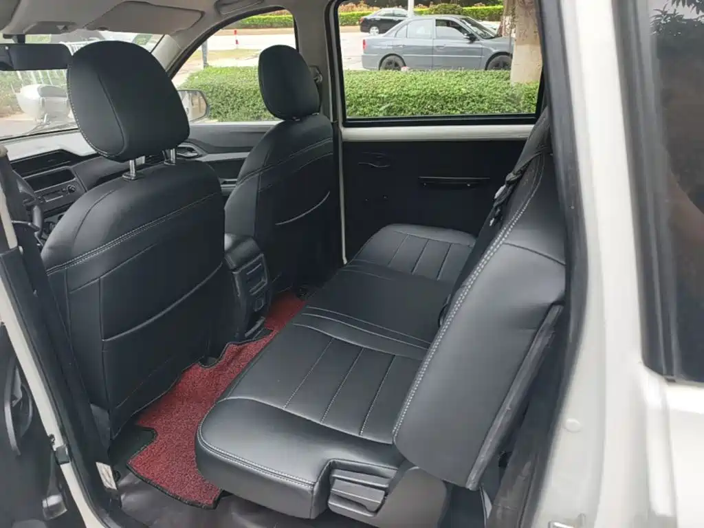 Wuling Hongguang — миниатюра 17