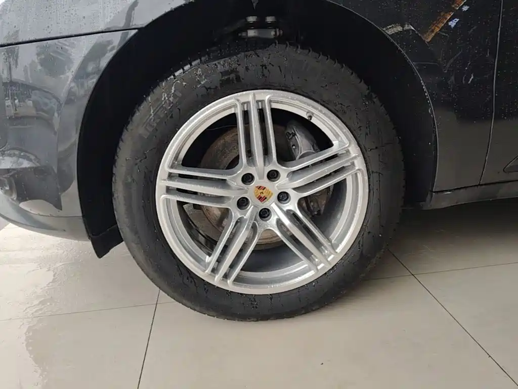 Porsche Macan — миниатюра 23