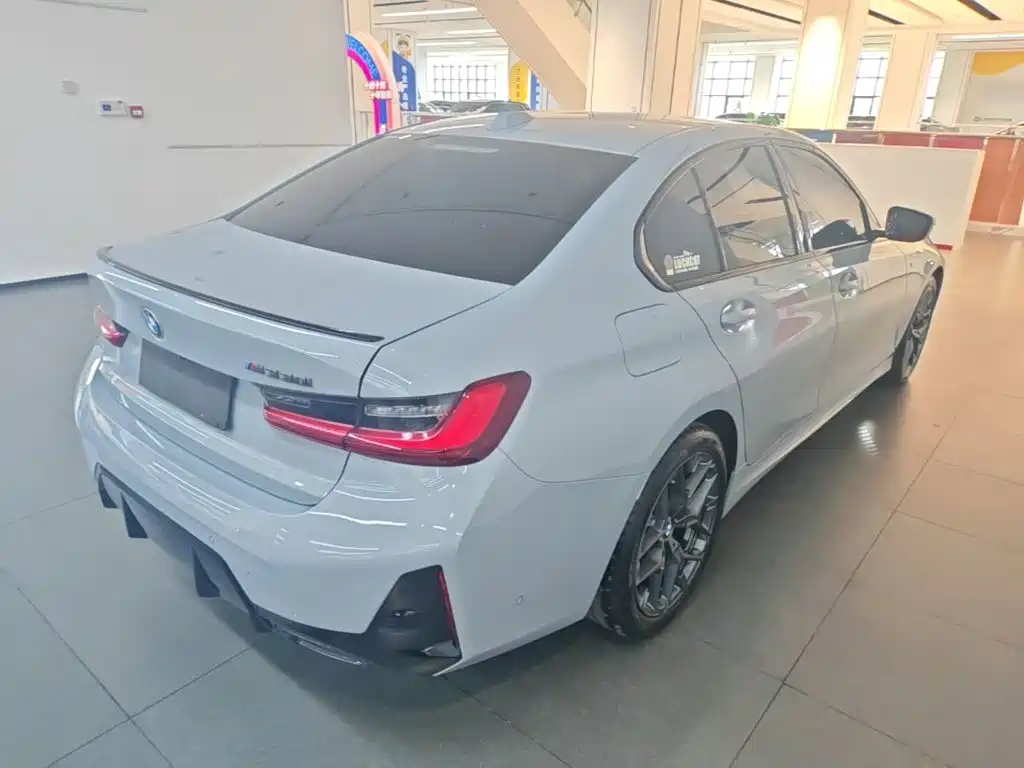 BMW 3 Series — миниатюра 7