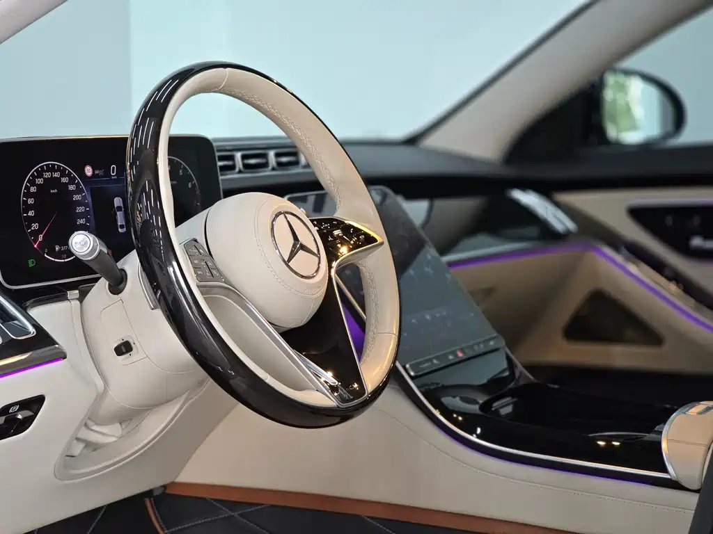 Mercedes-Benz S-Class — миниатюра 8