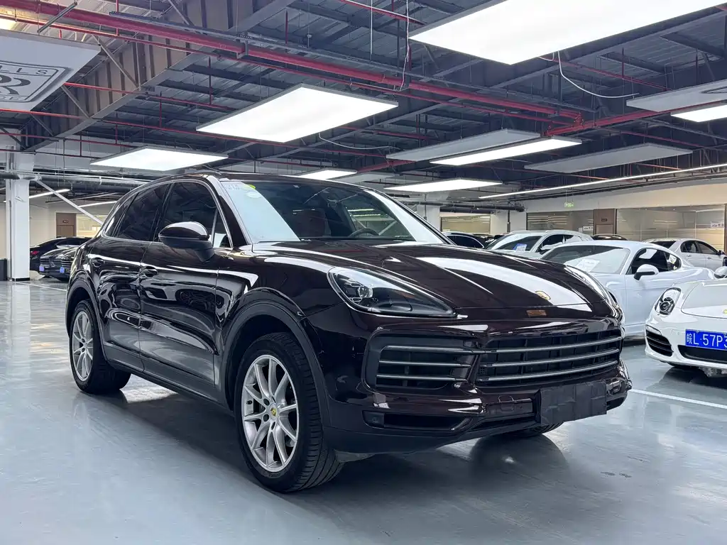 PORSCHE CAYENNE