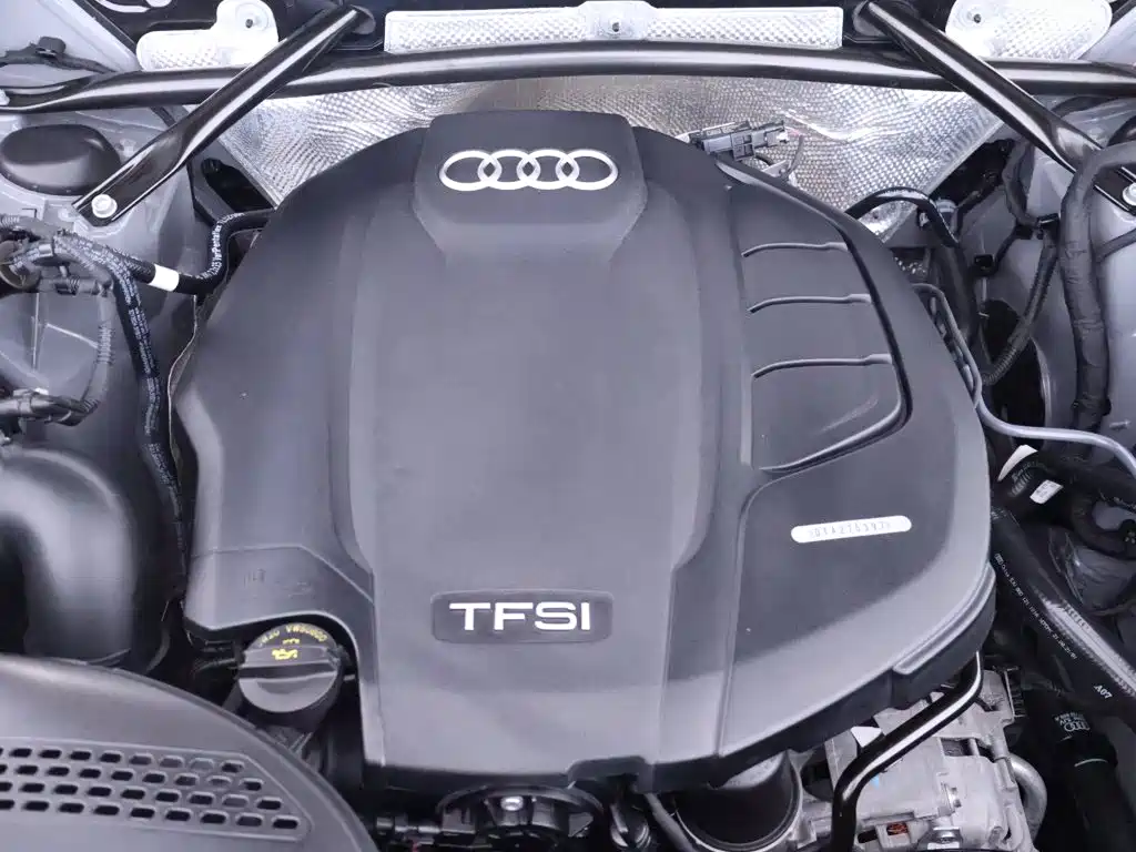 Audi Q5L Sportback — миниатюра 24