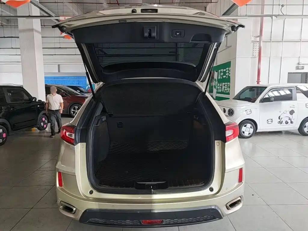 Honda UR-V — миниатюра 10