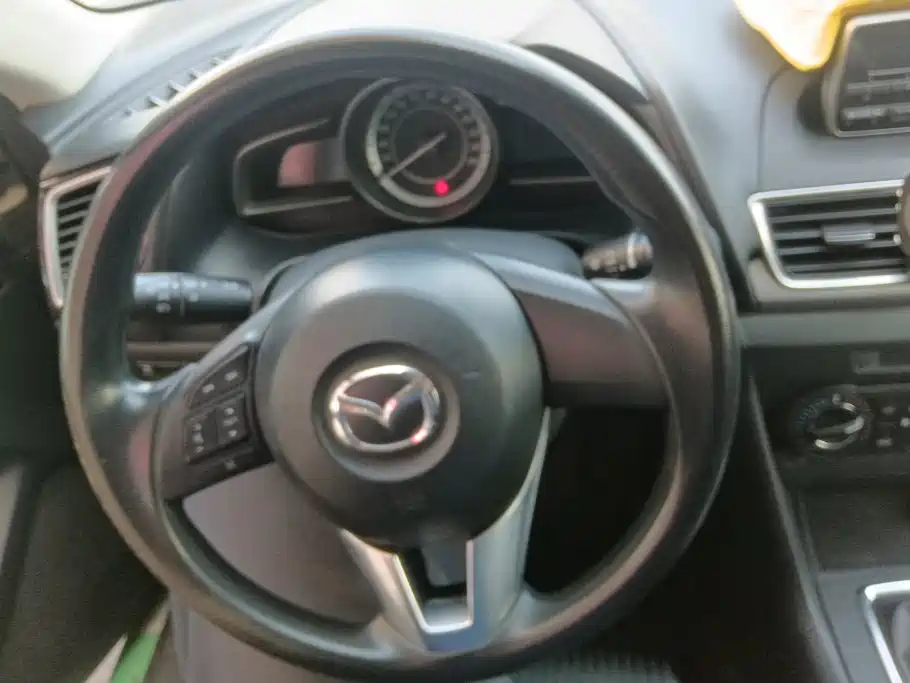 Mazda 3 Axela — миниатюра 15