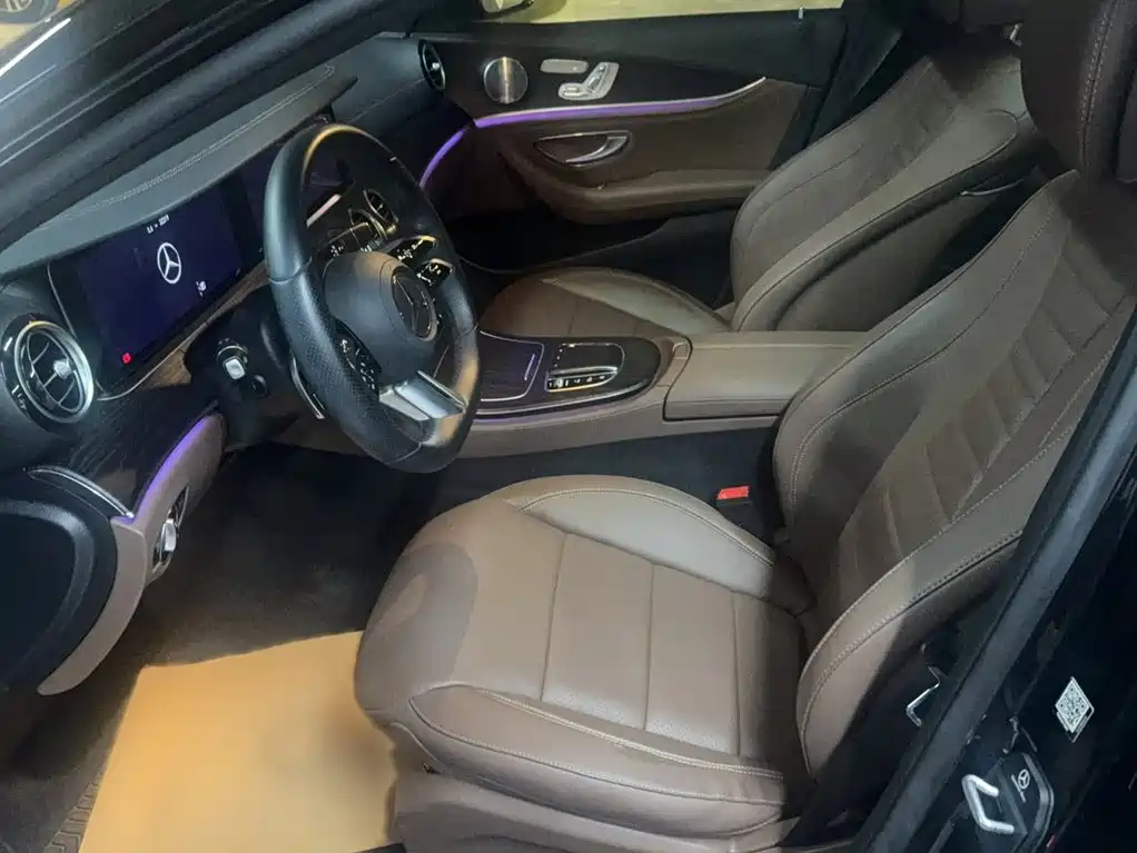Mercedes-Benz E-Class — миниатюра 11