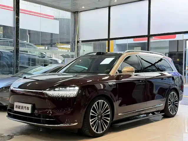 AITO ASK THE WORLD M9 2025