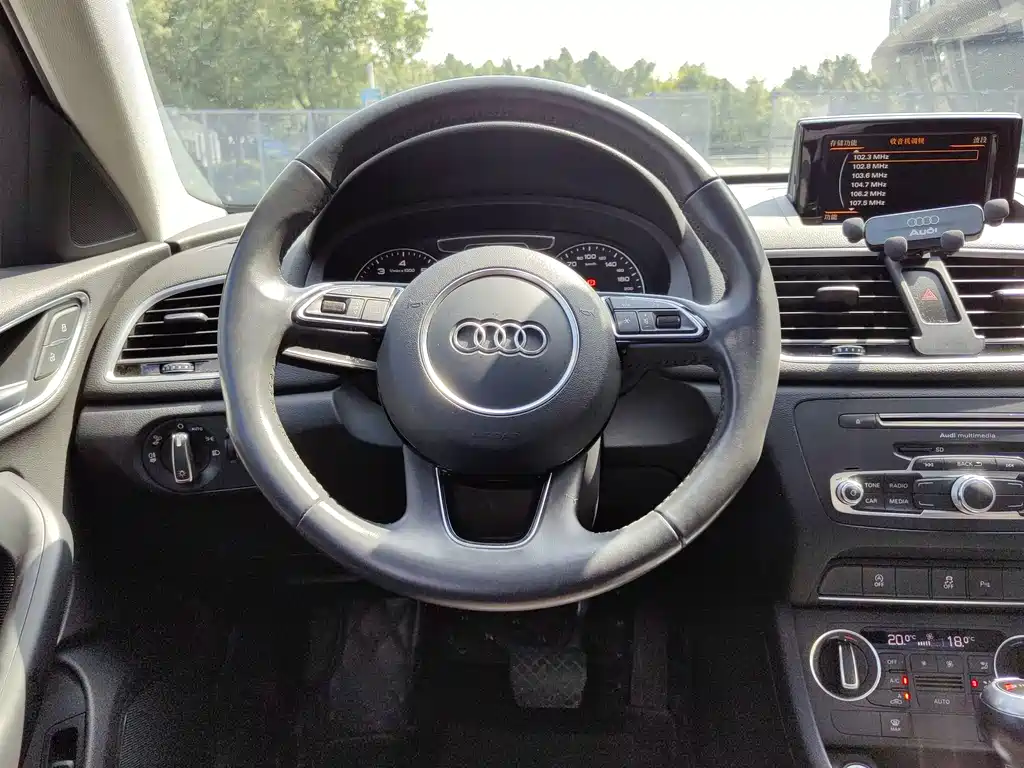 Audi Q3 — миниатюра 22