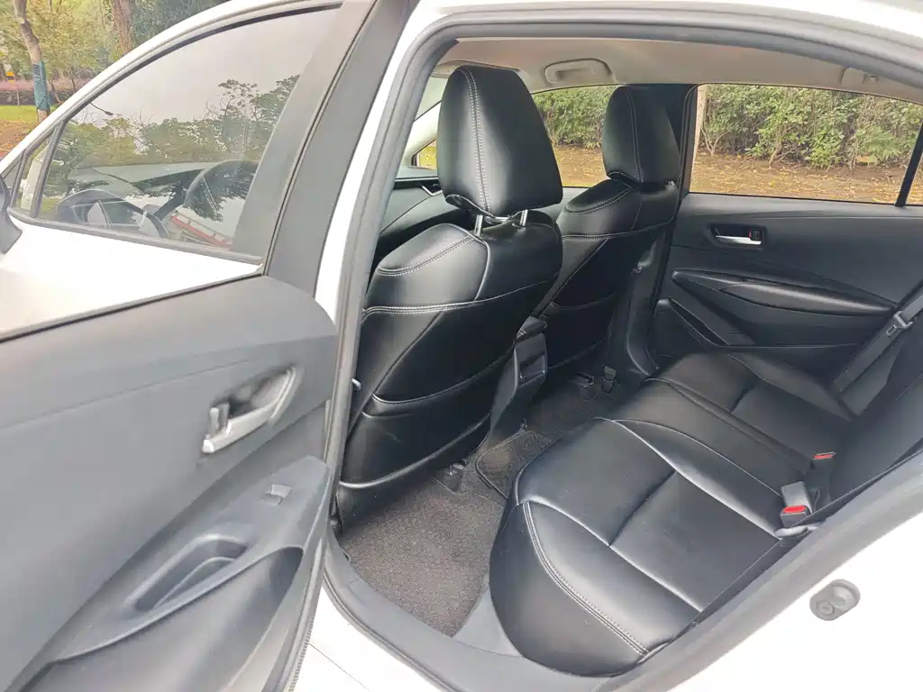 Toyota Corolla — миниатюра 5