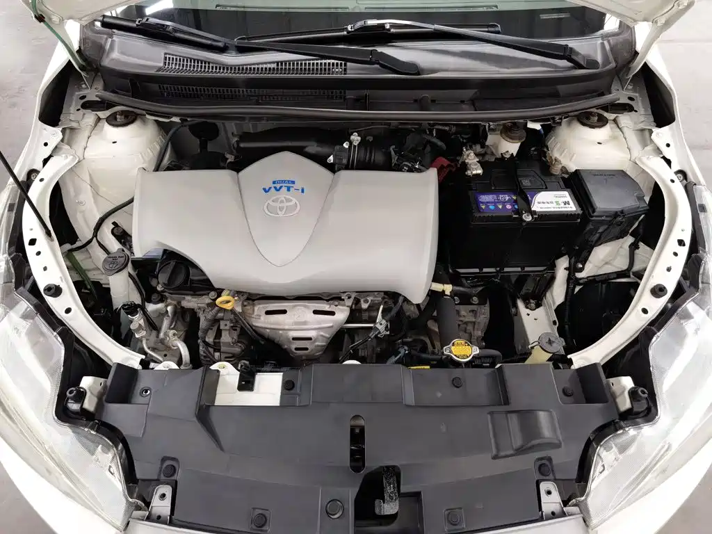 Toyota Yaris L — миниатюра 6