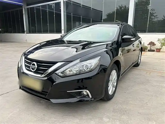 NISSAN TEANA 2018