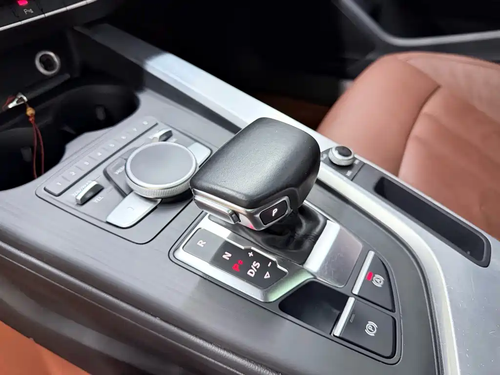Audi A4L — миниатюра 18