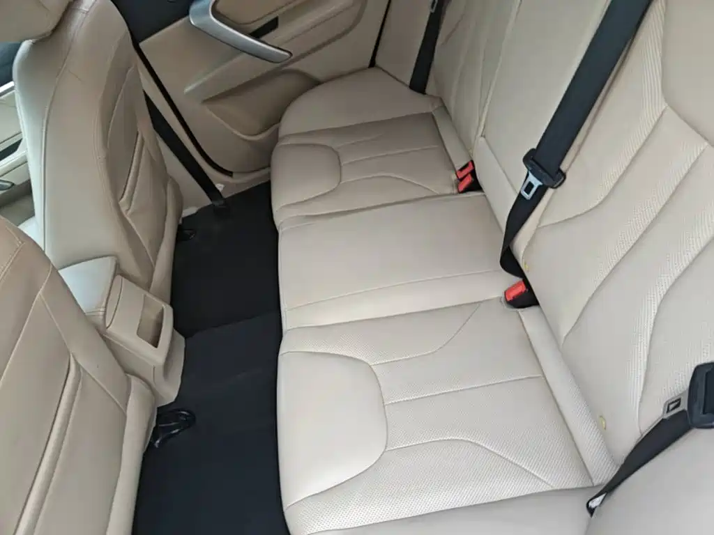 Geely Emgrand — миниатюра 17