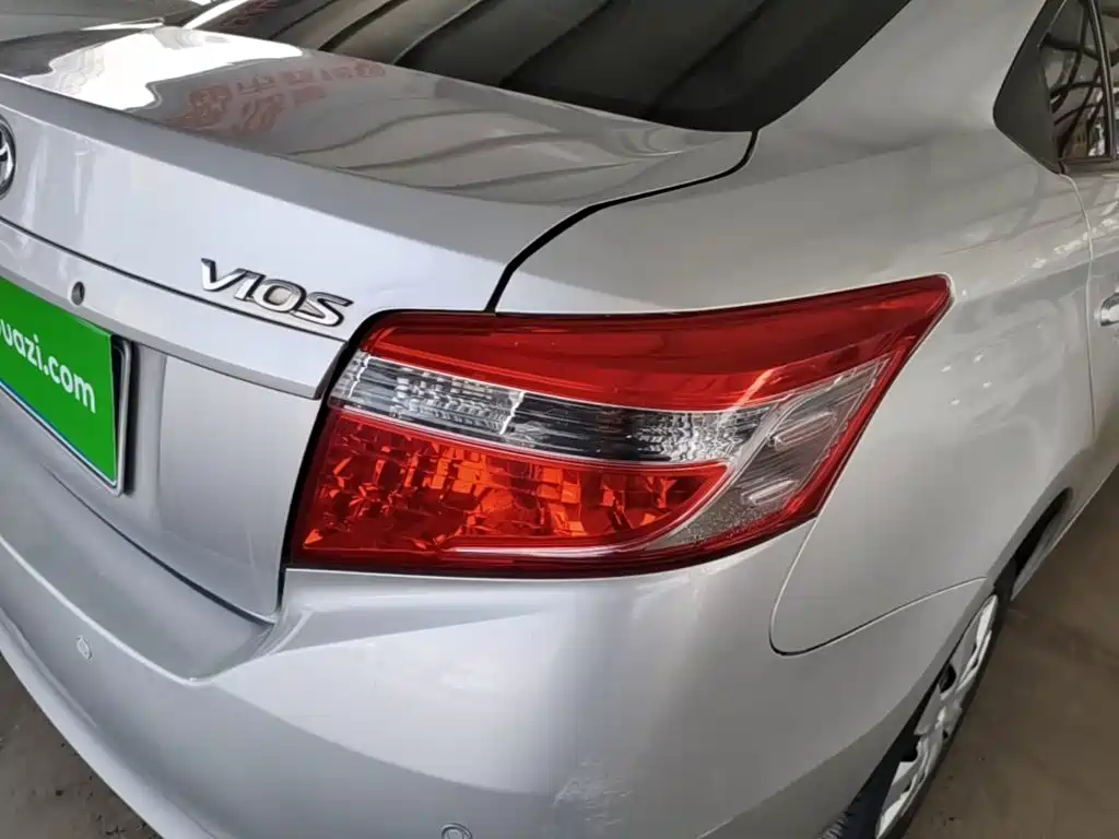 Toyota Vios — миниатюра 8