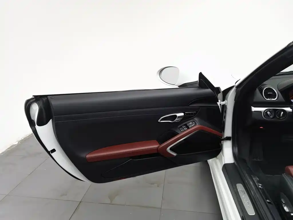 Porsche 718 — миниатюра 8