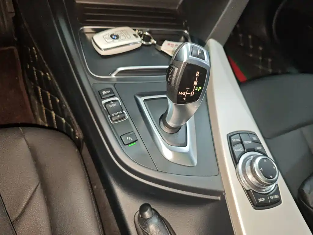 BMW 3 Series — миниатюра 14