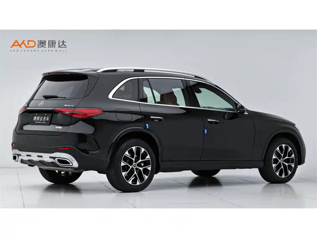 Mercedes-Benz GLC 2023 GLC 260 L 4MATIC Luxury 5 мест