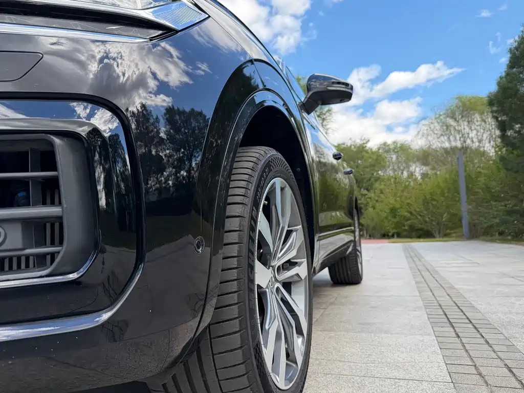 Volkswagen Touareg — миниатюра 32
