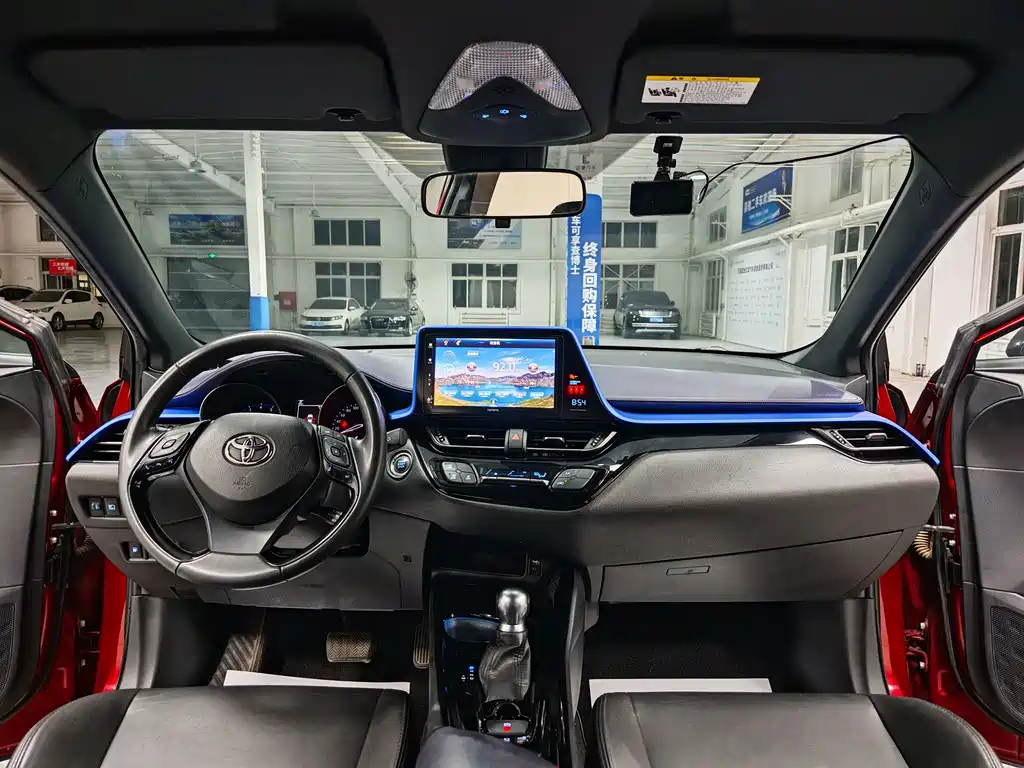 Toyota IZOA — миниатюра 7