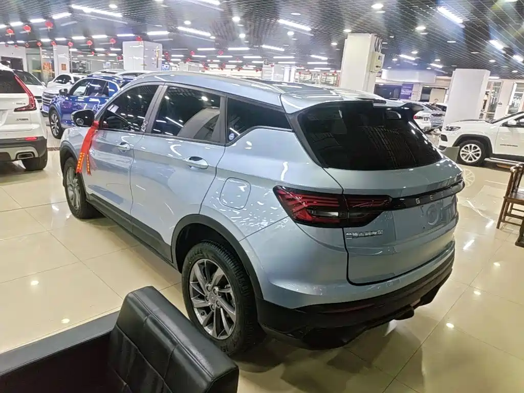 Geely Binyue — миниатюра 5