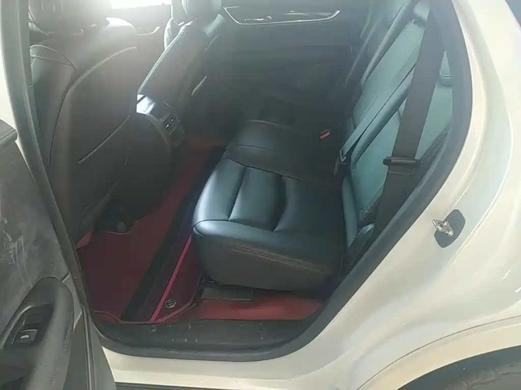 Cadillac XT5 — миниатюра 19