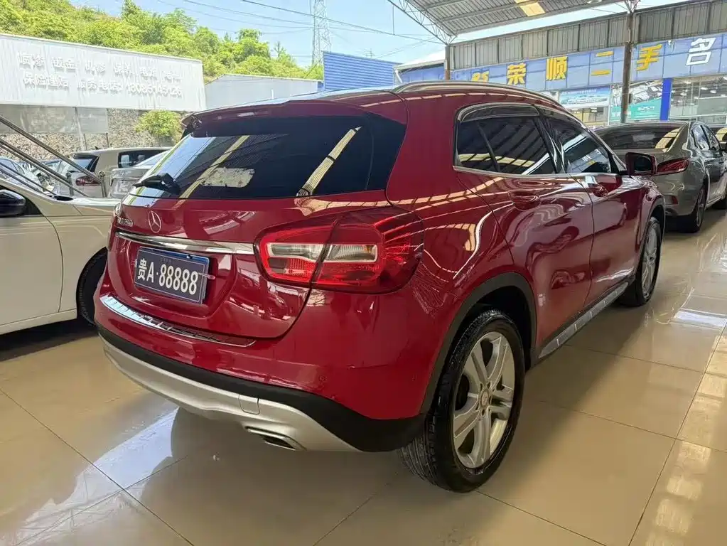 Mercedes-Benz GLA — миниатюра 7