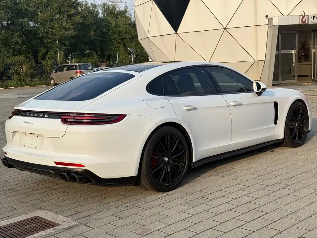 Porsche Panamera — миниатюра 4
