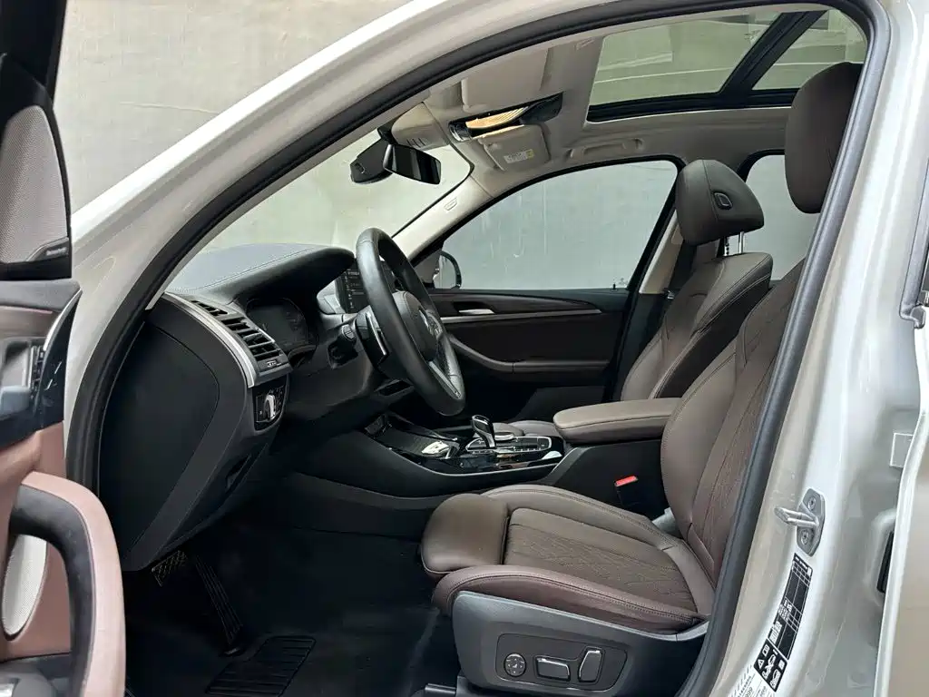 BMW X3 — миниатюра 9