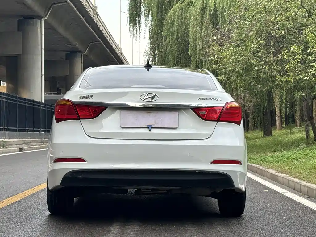Hyundai Mistra — миниатюра 5