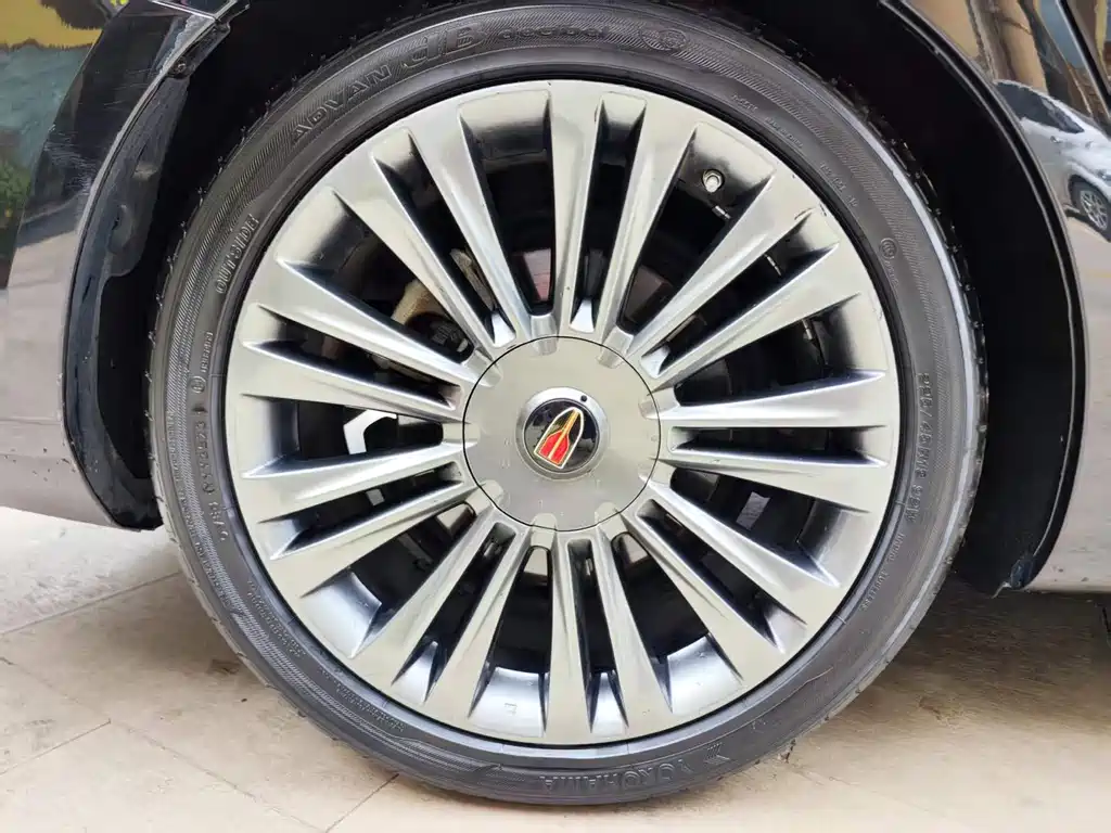 Hongqi Hongqi H5 — миниатюра 11