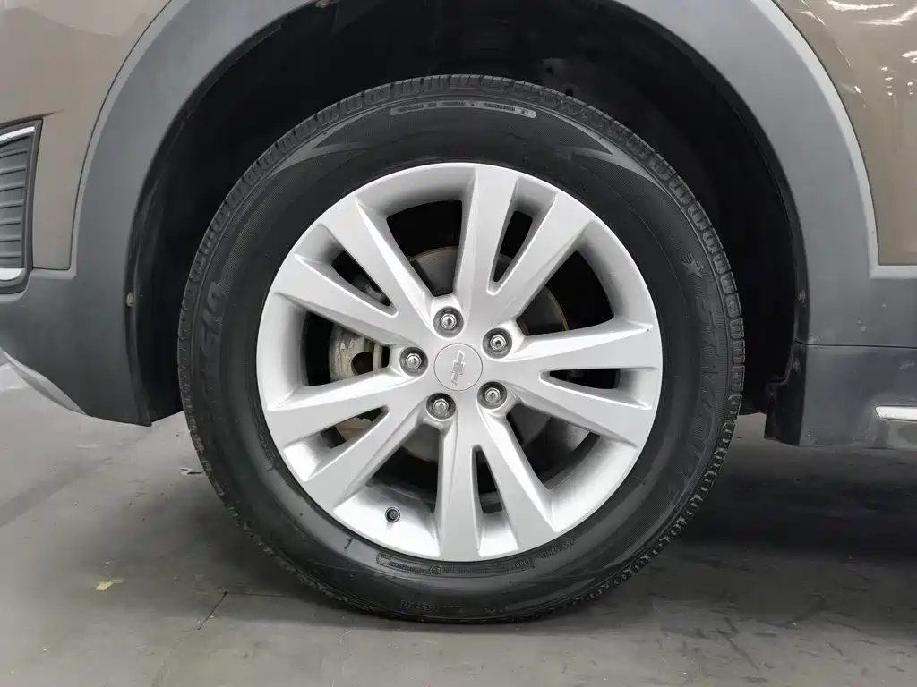 Chevrolet Captiva — миниатюра 17