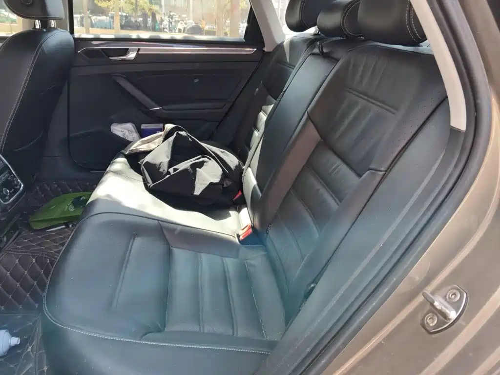 Volkswagen Passat — миниатюра 13
