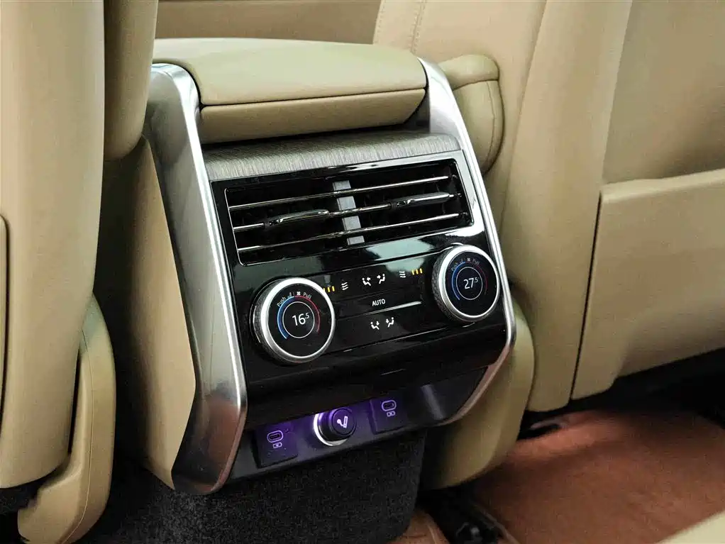 Land Rover Range Rover — миниатюра 17