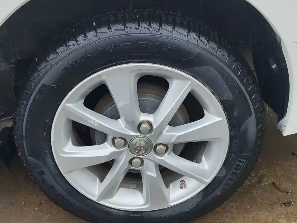 Toyota Yaris L — миниатюра 7